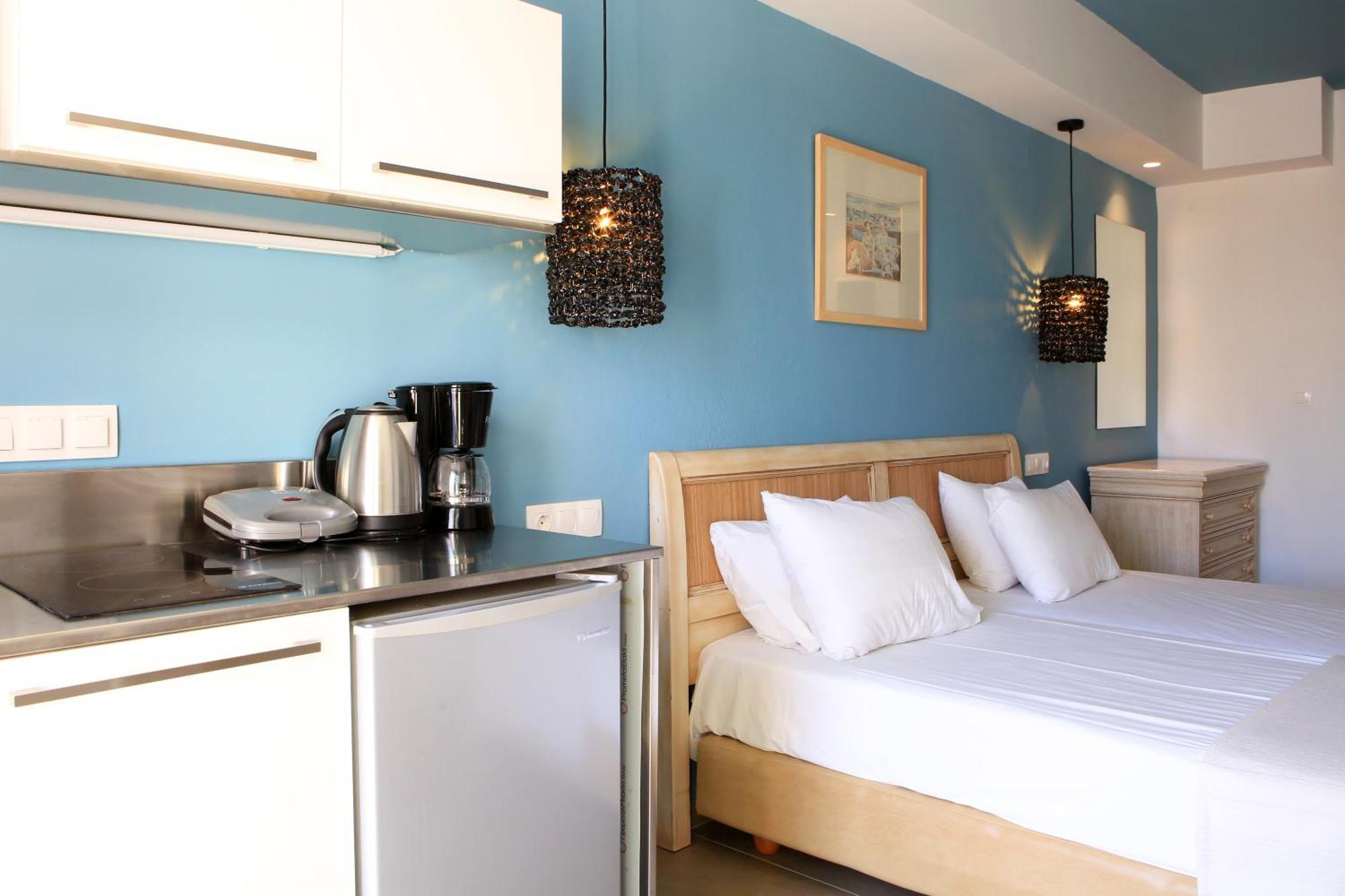 خيرسونِسوس Mika Villas & Suites الغرفة الصورة