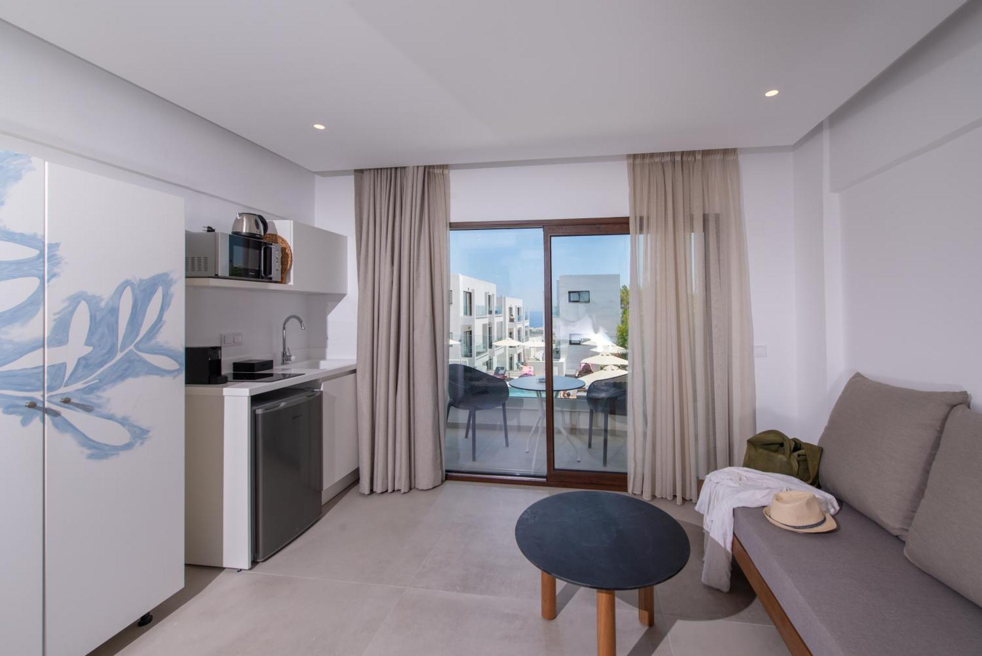 خيرسونِسوس Mika Villas & Suites الغرفة الصورة